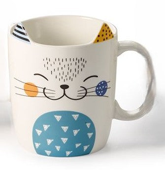 Tasse zufriedenes Katzengesicht